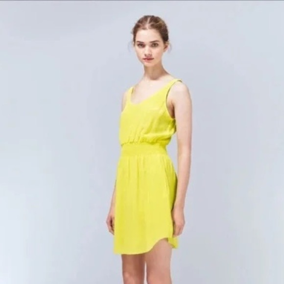 Aritzia Babaton Blythe Mini Dress Silk Off White sleeveless smocked waist XXS - Picture 9 of 15